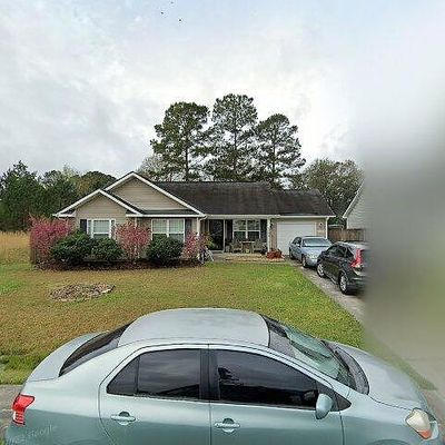 119 S Circle Dr, Savannah, GA 31405