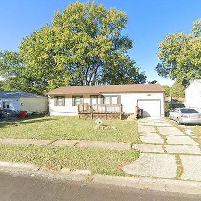 1202 N Whitney Rd, Independence, MO 64056