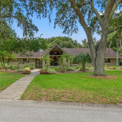 1204 Ballinger Rd, Lutz, FL 33548