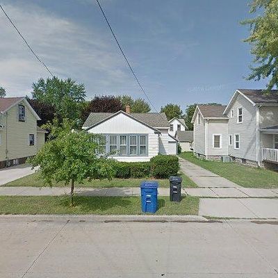 1207 Minnesota St, Oshkosh, WI 54902