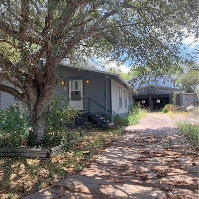 121 2 Nd St, Lake City, TX 78368