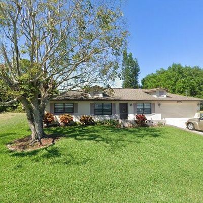 121 Forever Ave, Lake Placid, FL 33852