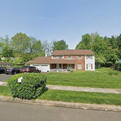 1210 Woodbrook Ln, Warminster, PA 18974