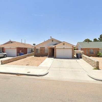 12130 Royal Woods Dr, El Paso, TX 79936