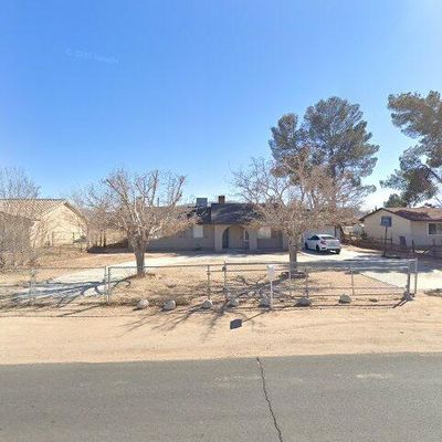 14161 Pawnee Rd, Apple Valley, CA 92307