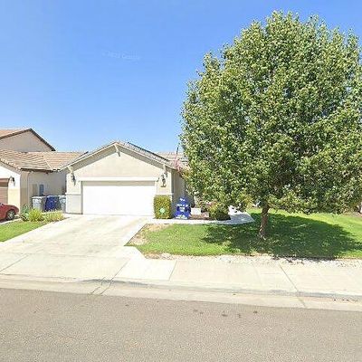 1441 Paseo Del Mar Pkwy, Madera, CA 93638