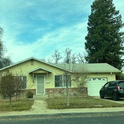 1447 W 25 Th St, Merced, CA 95340