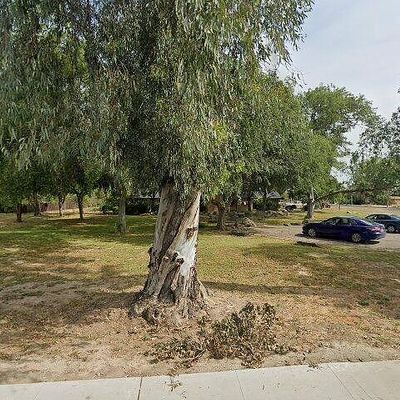 14510 W Kearney Blvd, Kerman, CA 93630