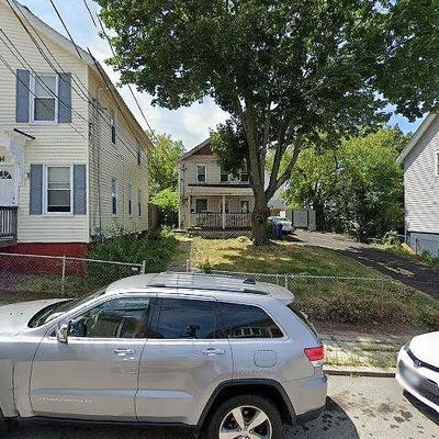 148 Earle St, Central Falls, RI 02863