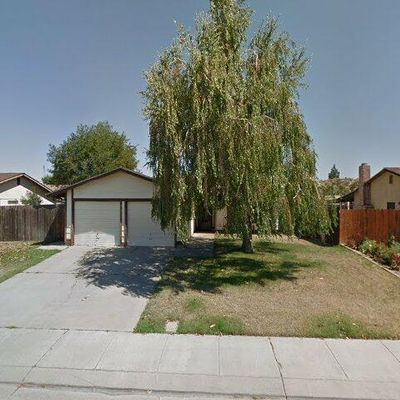 1497 Claremont Dr, Manteca, CA 95336