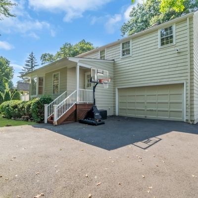 15 Glen Oaks Ave, Summit, NJ 07901