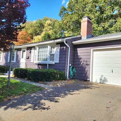 15 Guild St, Enfield, CT 06082