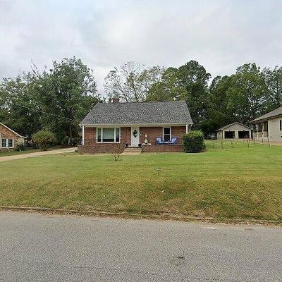 151 Huntingdon St, Lexington, TN 38351