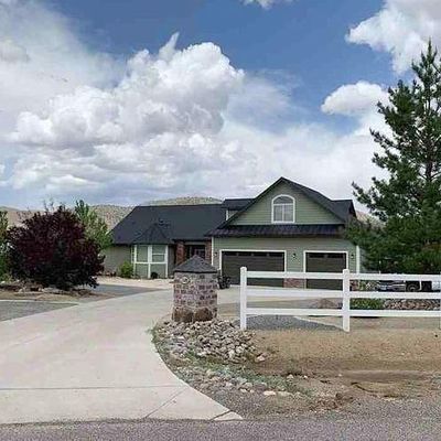 1526 Downs Dr, Minden, NV 89423