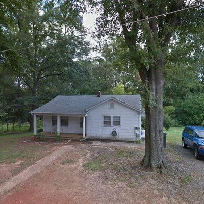 1528 4th Street Dr Nw, Hickory, NC 28601