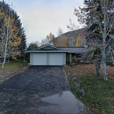 1330 Blue Lake Dr, Hailey, ID 83333