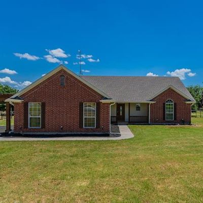 135 Clara Lee Ln, Springtown, TX 76082