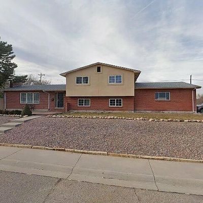 135 La Rochelle Dr, Pueblo, CO 81005