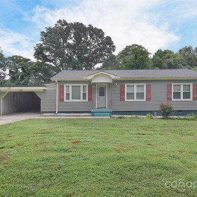 135 Oak Grove Rd, Statesville, NC 28677