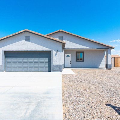 13597 S Silent Rd, Arizona City, AZ 85123