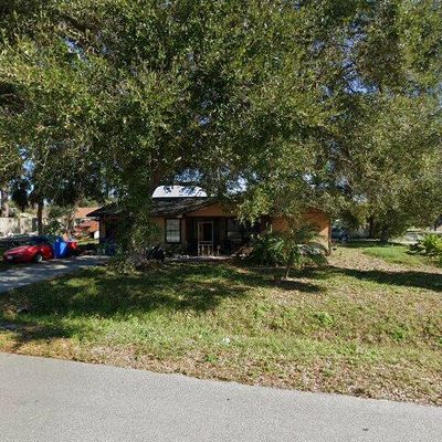 1395 Queen Rd, Venice, FL 34293