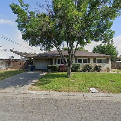 1395 Queens Cir, Merced, CA 95340