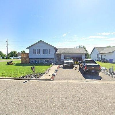 1406 Red Hawk Ct, New Richmond, WI 54017