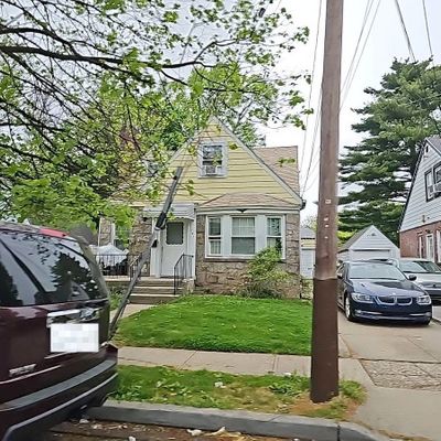 141 Oak Ave, Hempstead, NY 11550