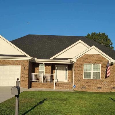 165 Daffodil Dr, Tullahoma, TN 37388