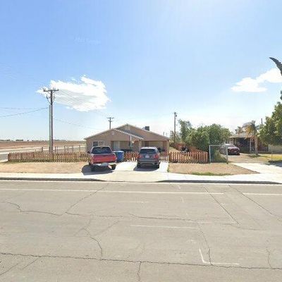 1696 River Dr, Brawley, CA 92227