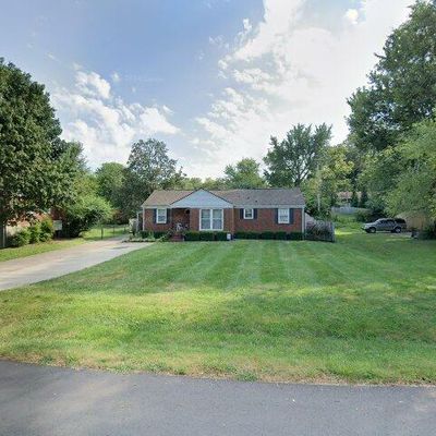 1729 Merritt Dr, Clarksville, TN 37043