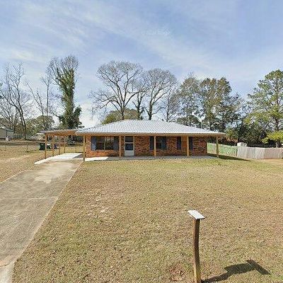 174 Hazelwood St, Ozark, AL 36360