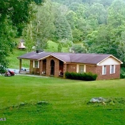 175 Hospital View Dr, Pennington Gap, VA 24277