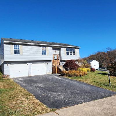 180 Asbury, Mount Wolf, PA 17347