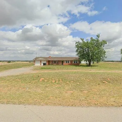 18167 County Street 2550, Binger, OK 73009