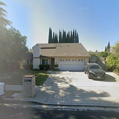 15430 Kinzie St, North Hills, CA 91343