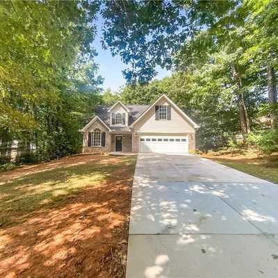 155 Dennis Dr, Stockbridge, GA 30281