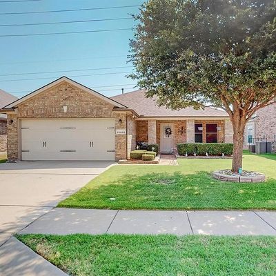 15608 Gatehouse Dr, Roanoke, TX 76262