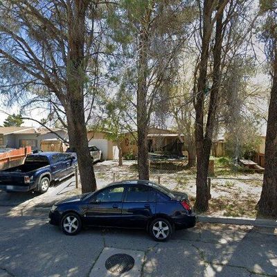 15926 Rexroth St, Mojave, CA 93501