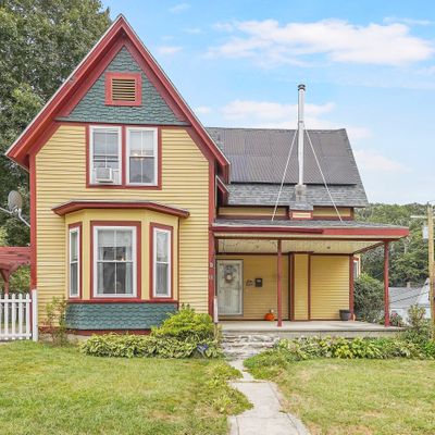 16 George St, Putnam, CT 06260