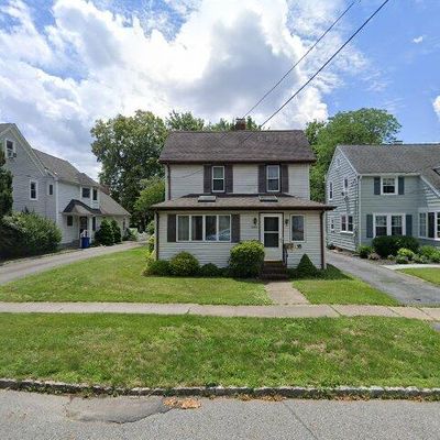 16 Jaqui Ave, Morris Plains, NJ 07950