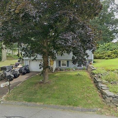 16 Spring Rd, Jewett City, CT 06351