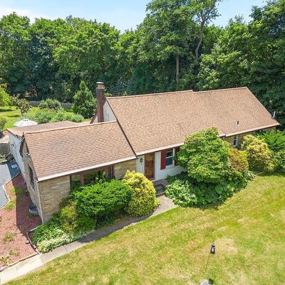 161 W Sandy Ridge Rd, Doylestown, PA 18901