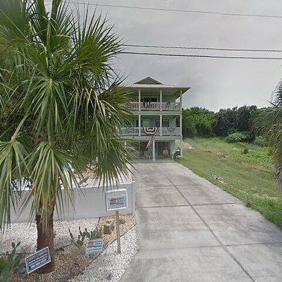 1613 N Daytona Ave, Flagler Beach, FL 32136