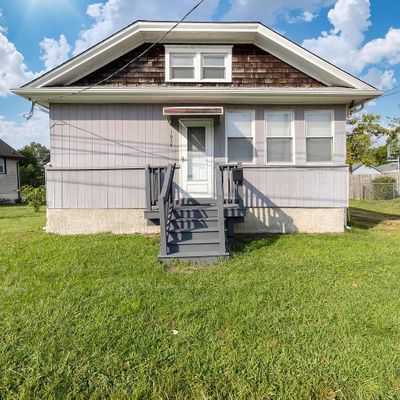 1638 S Delaware St, Paulsboro, NJ 08066