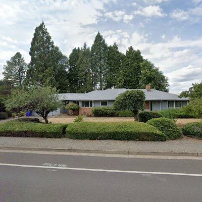 19531 Central Point Rd, Oregon City, OR 97045