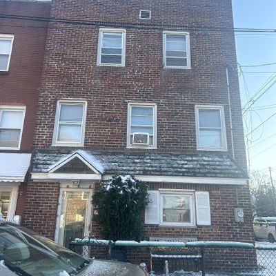 2 Egan Ct, Bayonne, NJ 07002