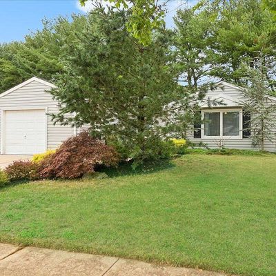 20 Long Rd, Freehold, NJ 07728