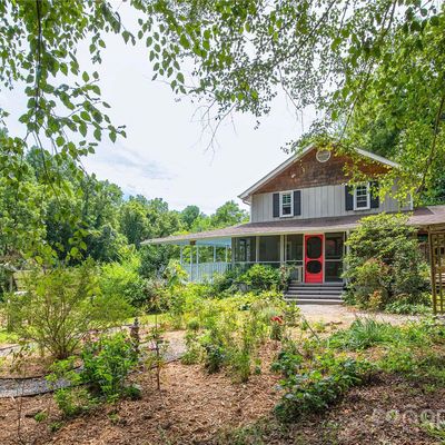 20 Pickens Ln, Weaverville, NC 28787