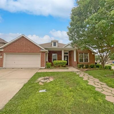 2000 Enchanted Rock Dr, Forney, TX 75126